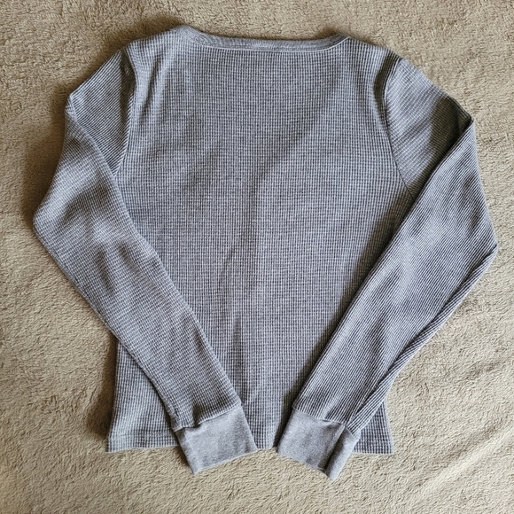 Aritzia TNA waffle knit Henley long sleeve shirt size large - Picture 7 of 12